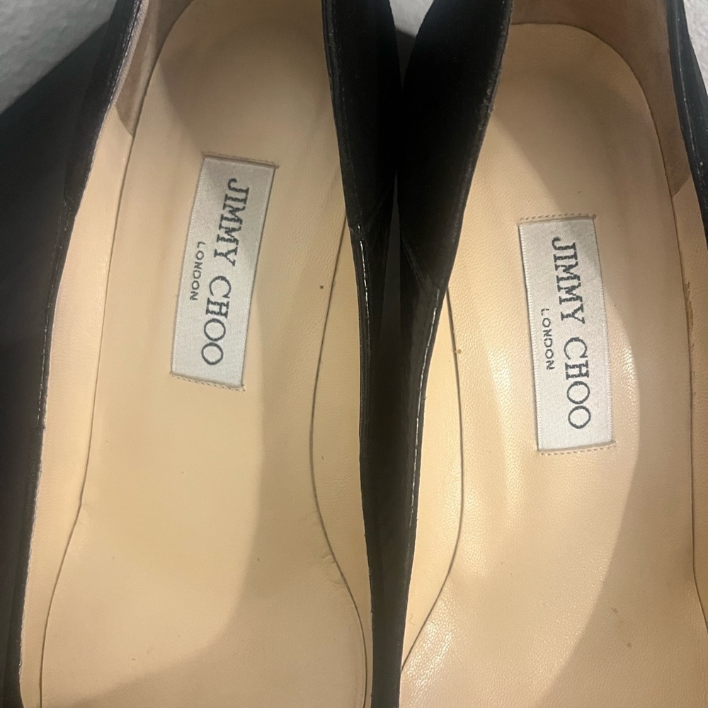 Jimmy Choo Black Snakeskin & Suede Pumps 👠 - Picture 2 of 11